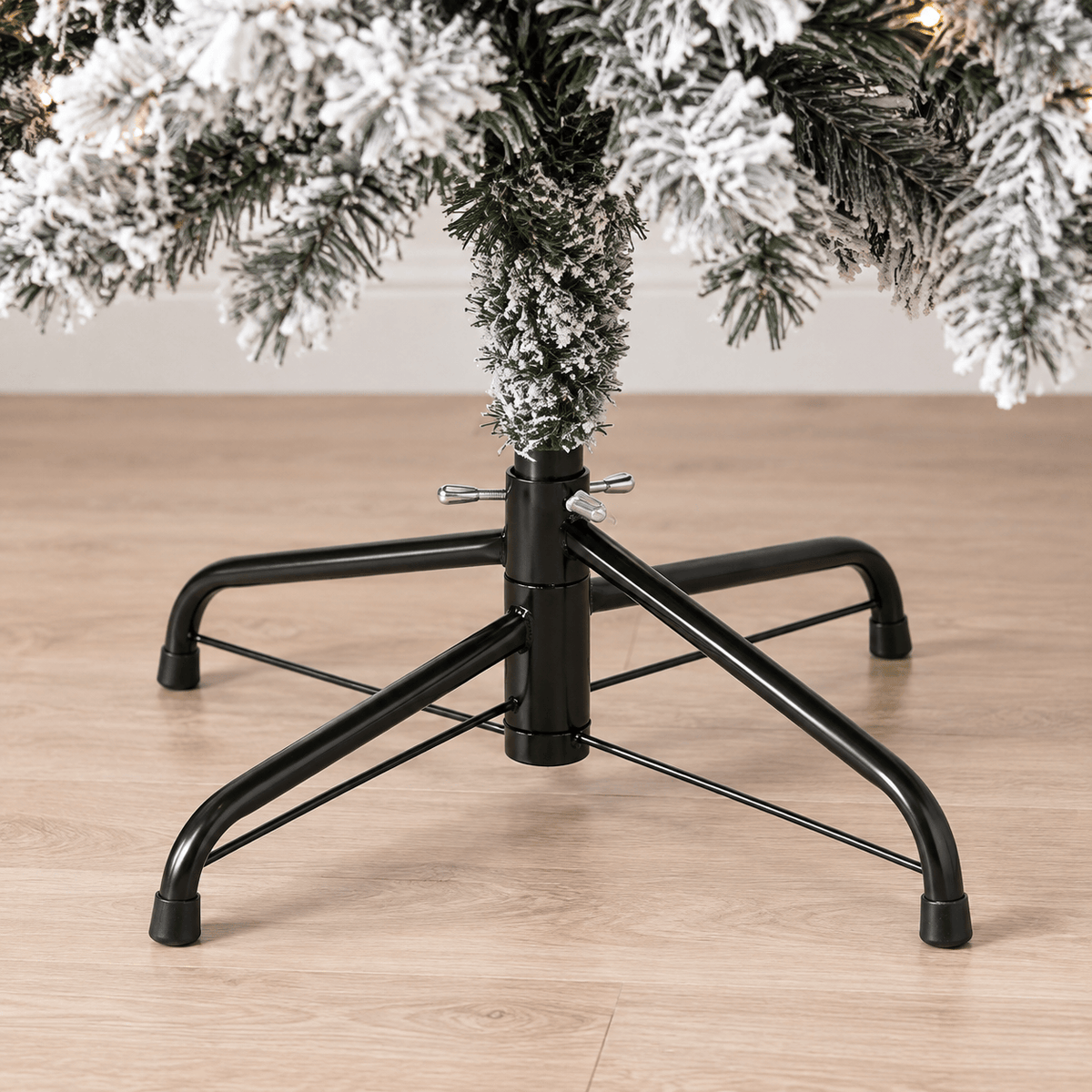 Premium Flocked Christmas Tree with 250 Pre-Lit Warm LED Lights