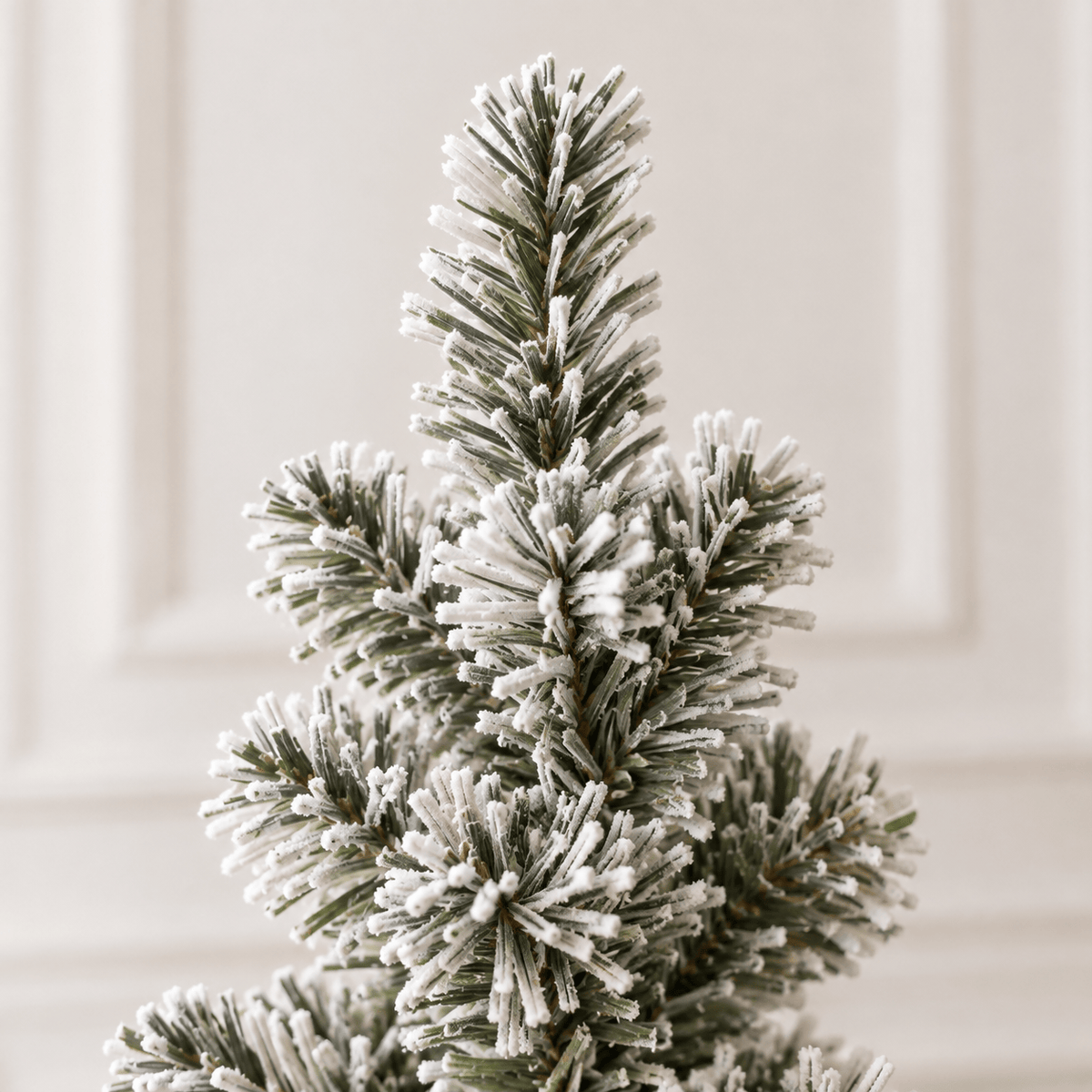 Premium Flocked Christmas Tree with 250 Pre-Lit Warm LED Lights